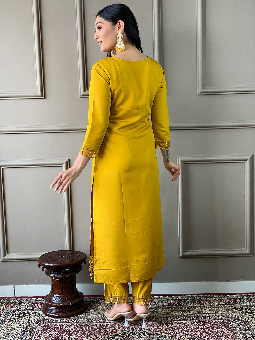 Mustard Yellow Embroidered Kurta Pant Set with Floral Dupatta संgam