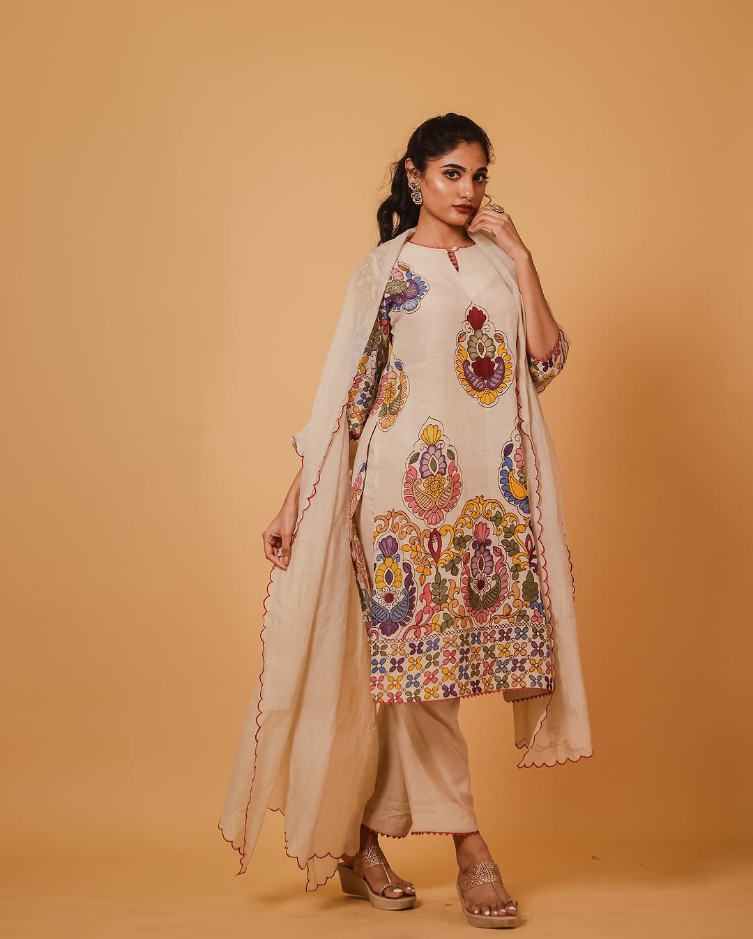 Elegant Cotton Kalamkari Beige with Multicolor Design Kurta Set with Dupatta